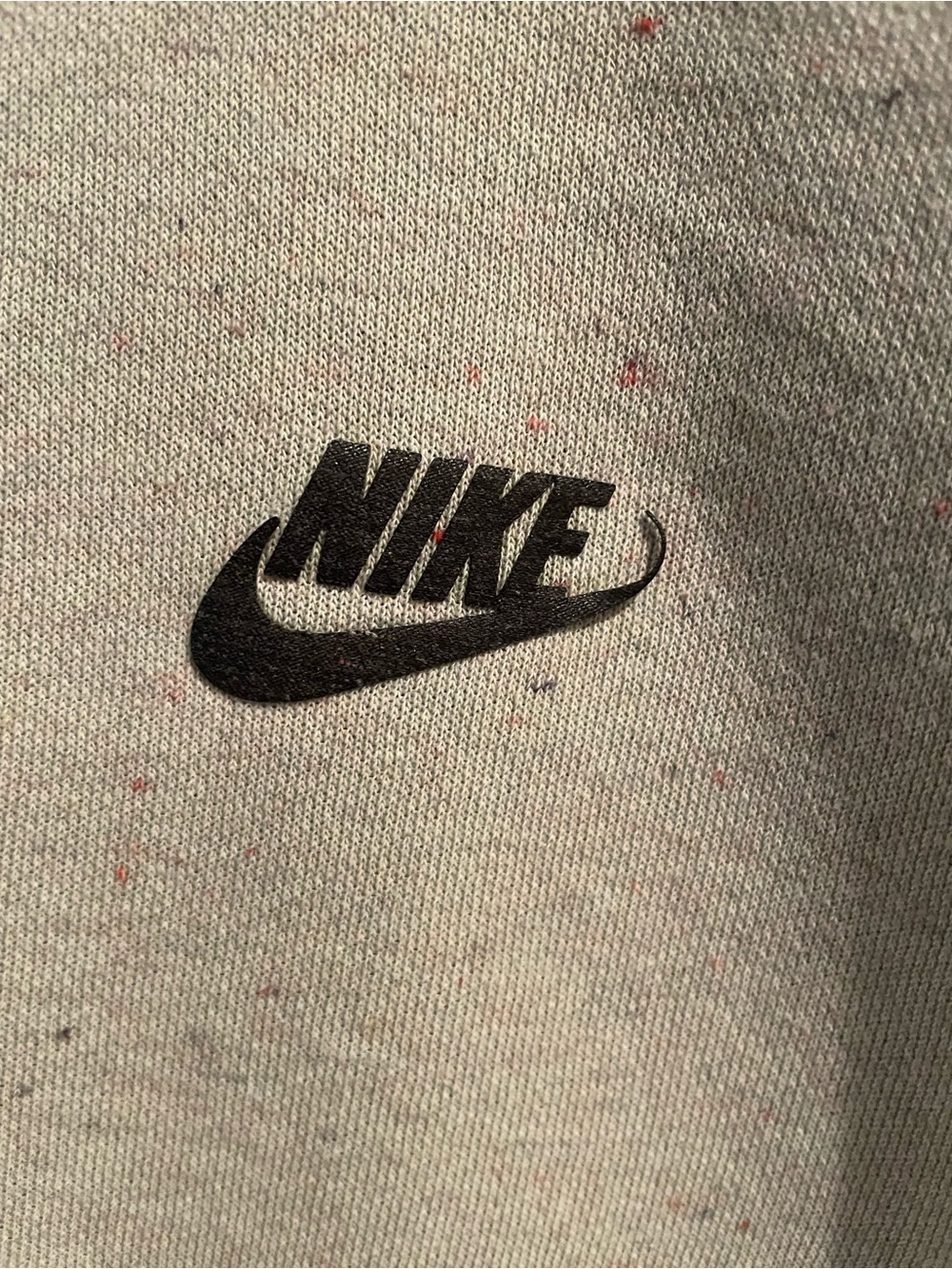 Nike Men's Light Gray/Green Crewneck Sweatshirt - Picture 2 of 3